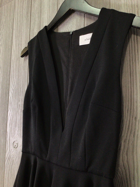 n nicoloas Dress Size 4 New